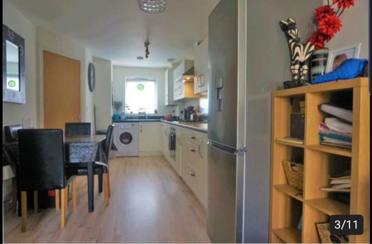 Superking Bedroom Close To The A30 Camborne Exteriör bild
